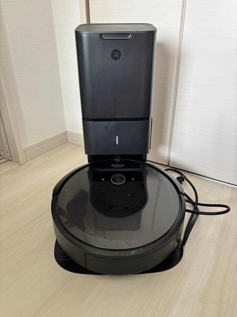 【ジャンク品】ルンバi7 ホームベース付き