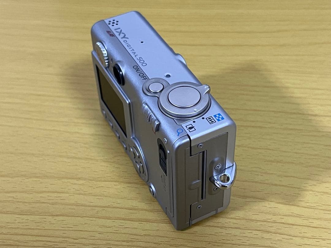 箱付きCanon IXY DIGITAL 500 デジカメ