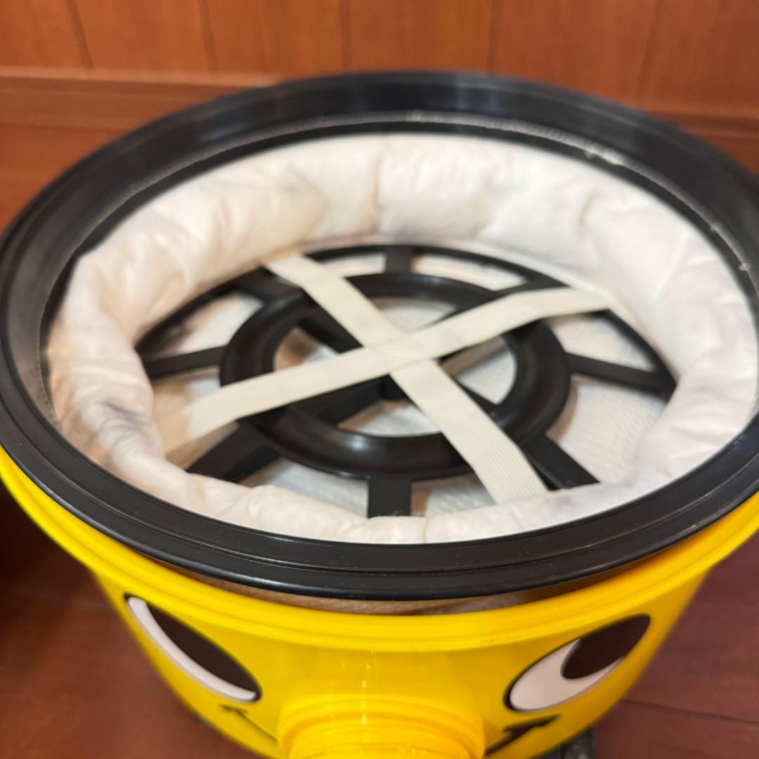 【レア】Henry ヘンリーくん　掃除機　イエロー ハウス付き USED