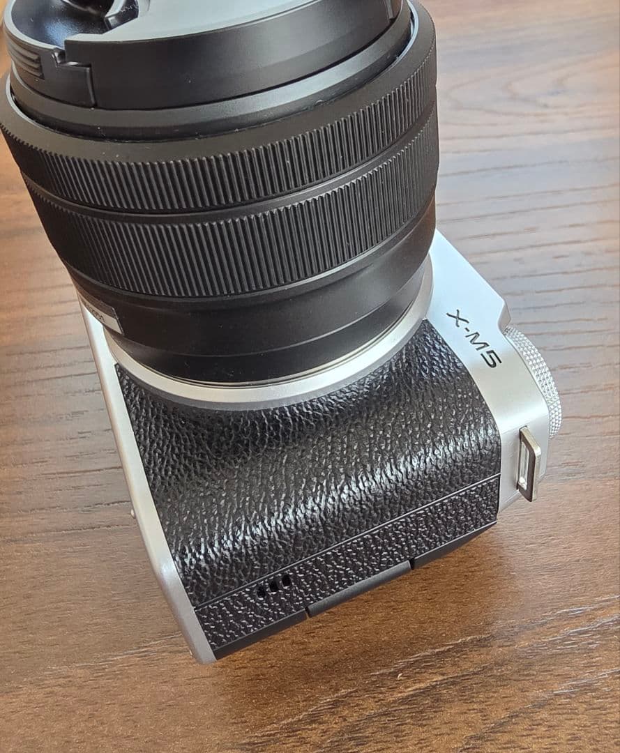FUJIFILM X-M5 レンズキット シルバー