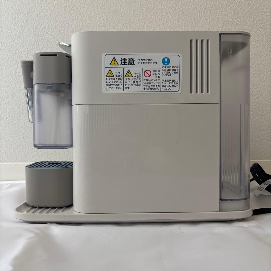ネスプレッソF111 カプセル式コーヒーメーカー　ラティシマ•ワン　2021年