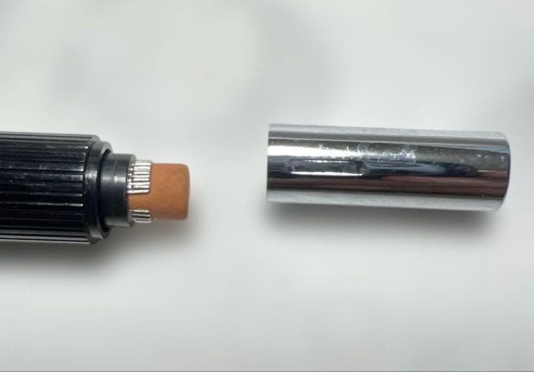 廃番、希少‼️PILOT キャップ式高級シャープペンシル 黒／ステンレスシルバー