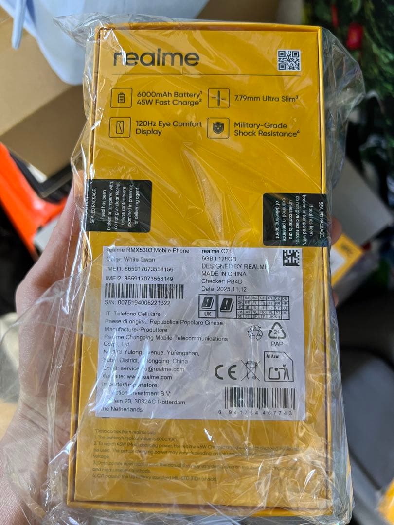 スマートフォン本体 Realme c71 6/128gb