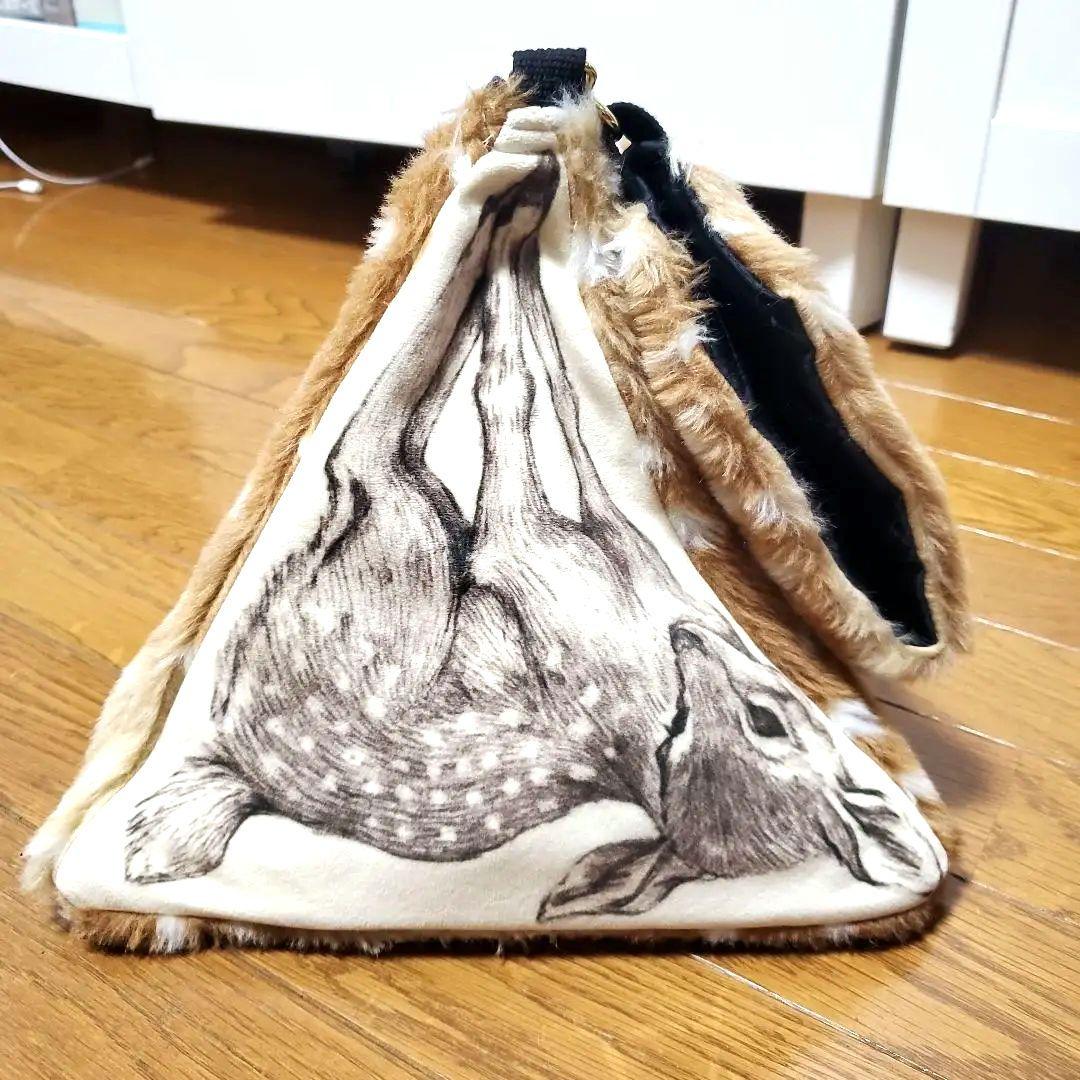 小鹿三角ハンドバッグ