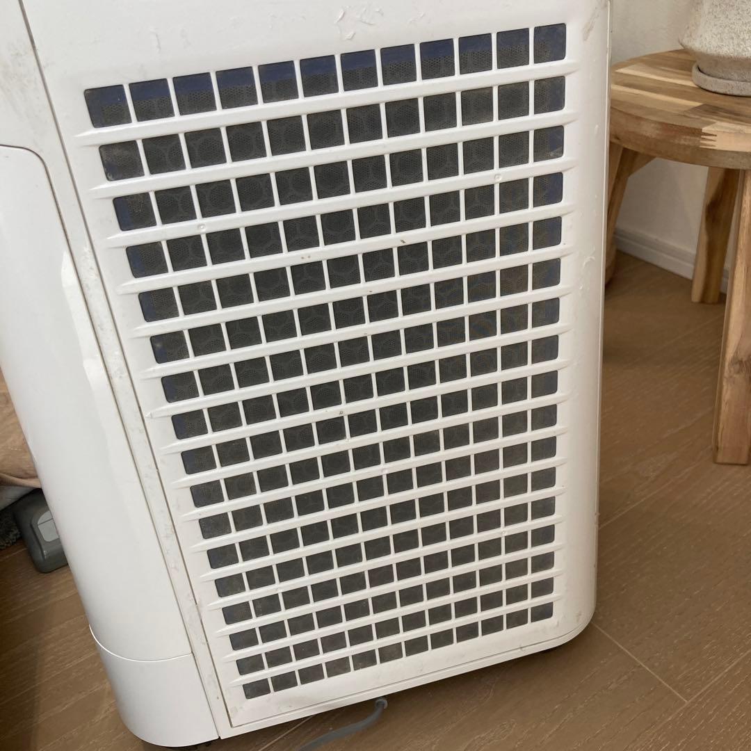 SHARP 空気清浄機 ホワイト　プラズマクラスター2020年製フィルター2年目