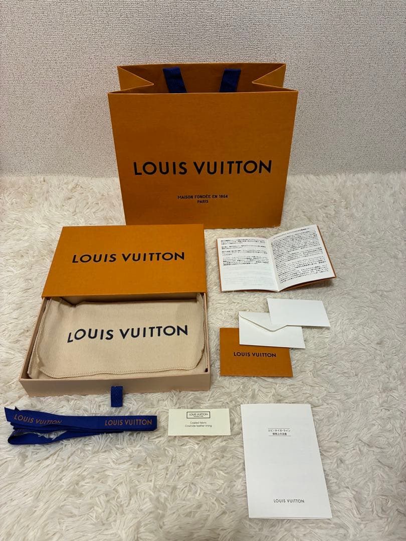 LOUIS VUITTON ルイヴィトン 保管箱 空箱 ギフトボックス 紙袋