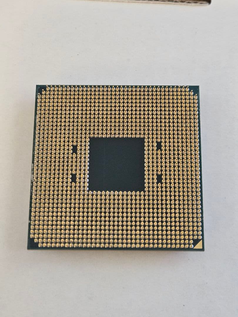 AMD Ryzen 5 3500 CPU 本体