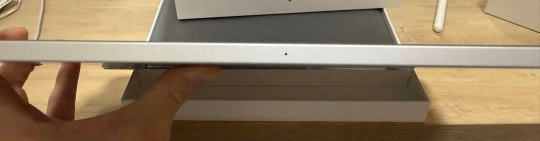 【バッテリ98%】iPad Pro12.9第5世代256GB新品Keyboard