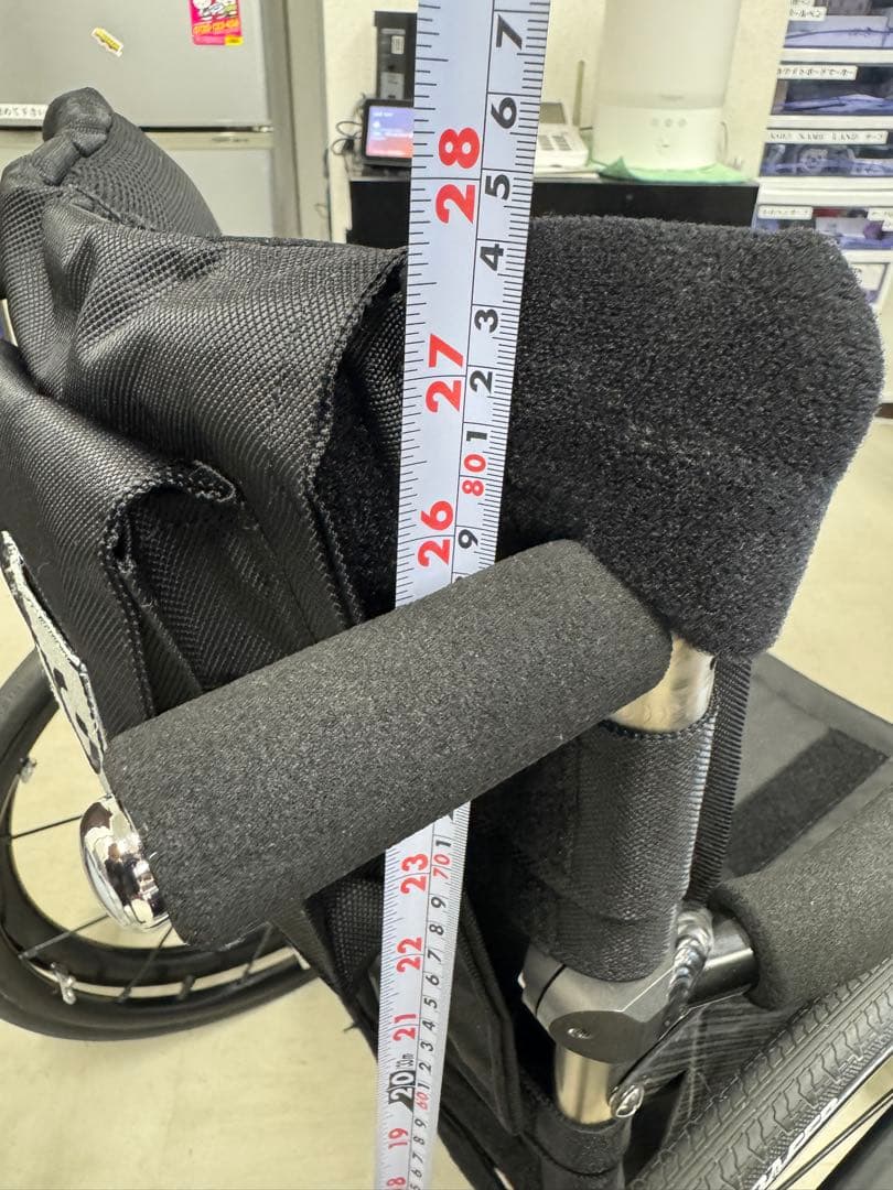 美品　TIG（ティグ）社製 Cloight（クライト）自走式車椅子　チタン8kg