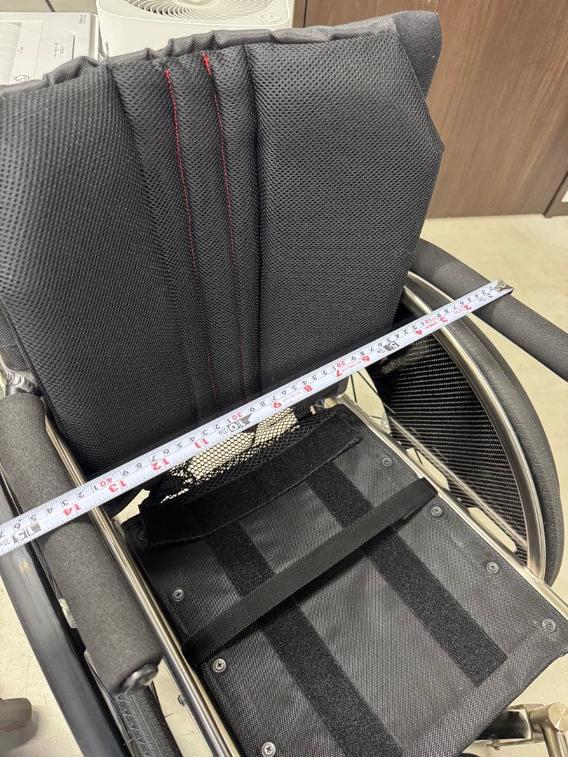 美品　TIG（ティグ）社製 Cloight（クライト）自走式車椅子　チタン8kg
