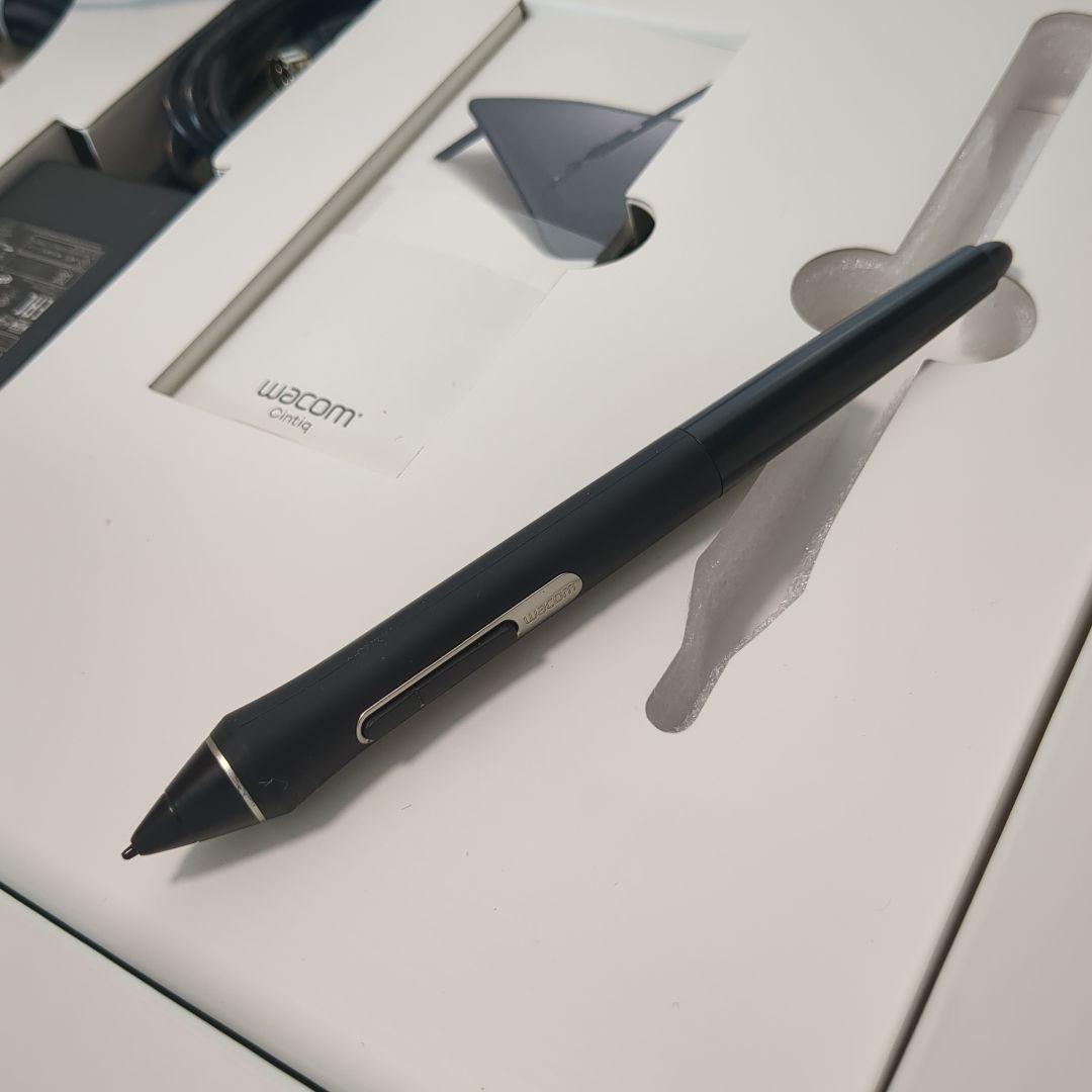 液タブ・ペンタブ Wacom Cintiq16(DTK1660K1D)