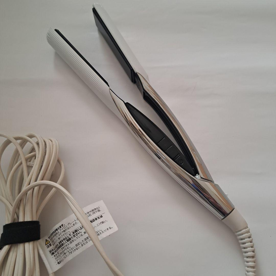リファ　ストレートアイロン　RE-AC02A