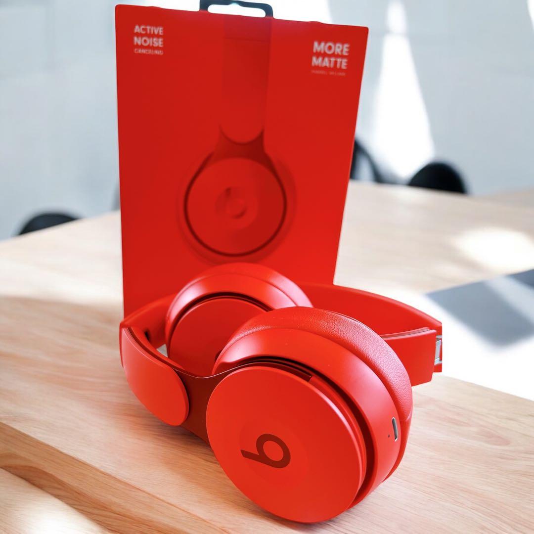 Beats SOLO PRO ワイヤレスヘッドホン レッド