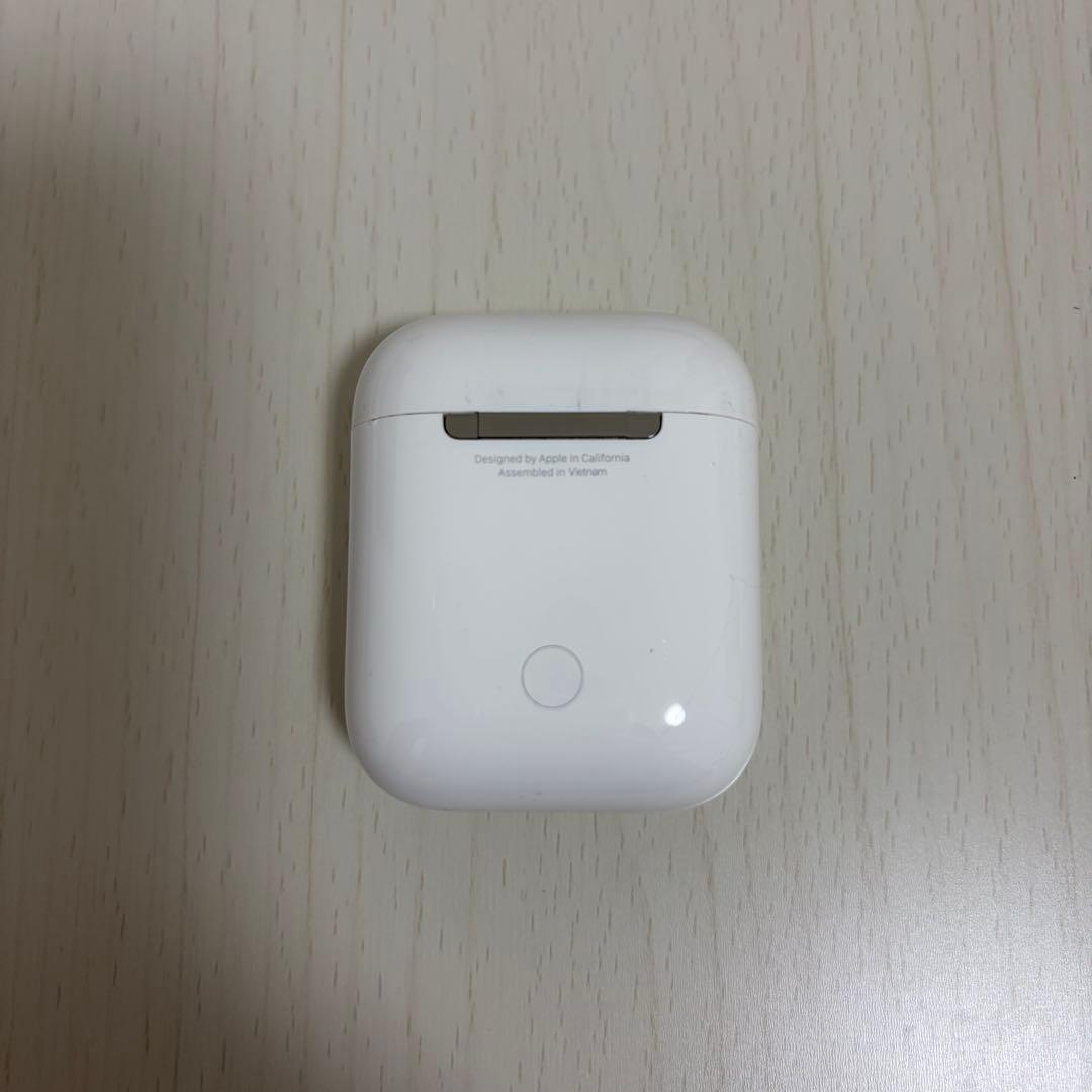 【動作確認済】純正品 AirPods 第2世代 （充電ケースランプ内側タイプ）