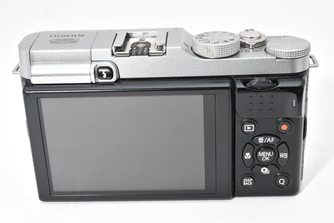 FUJIFILM X-M1 ボディ シルバー 0431