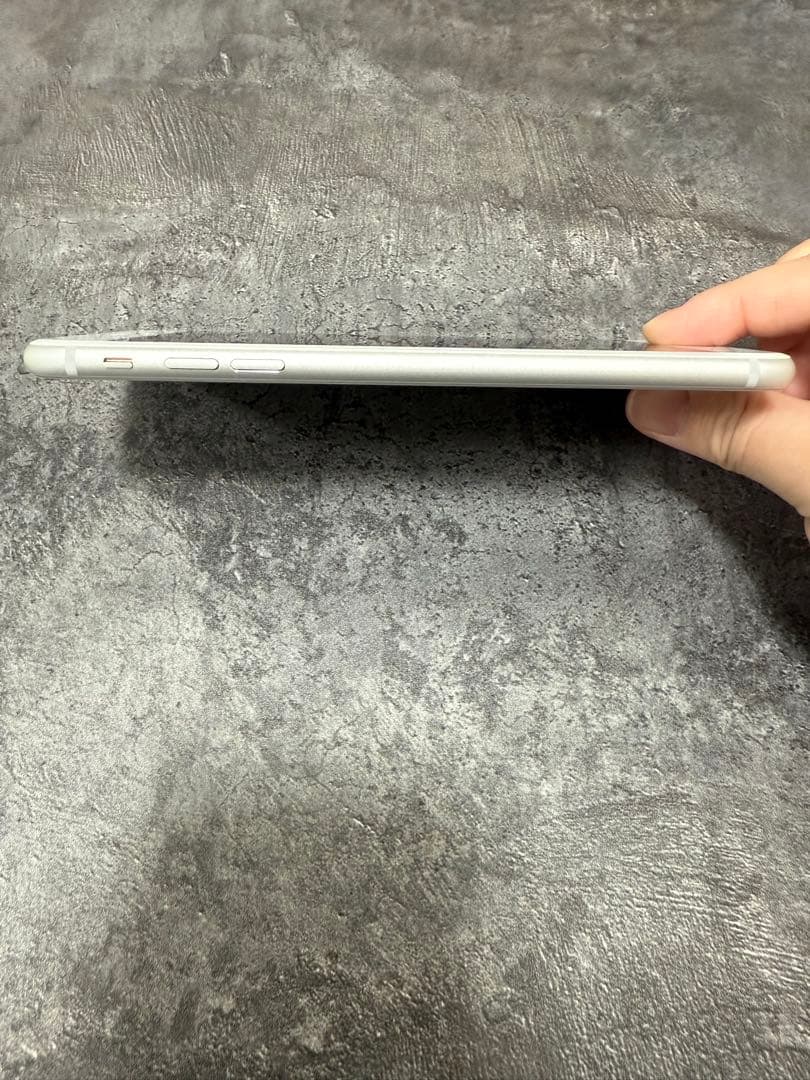 iPhone8 Plus 256GB ホワイト ジャンク カメラ割れ