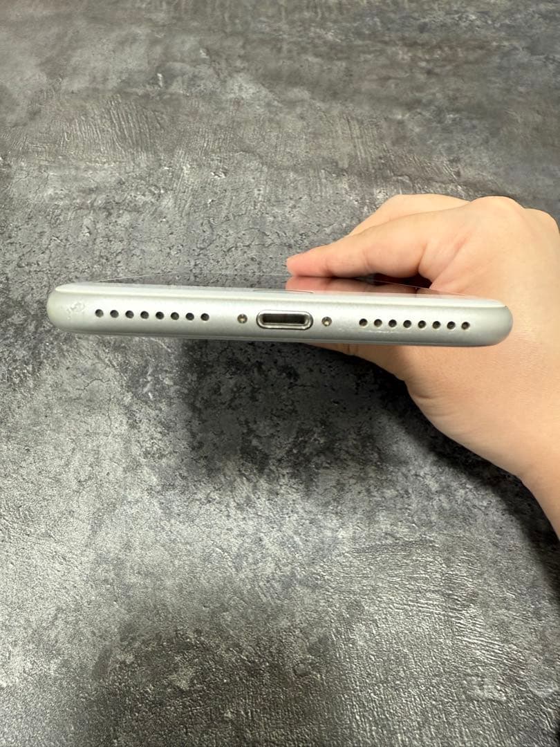 iPhone8 Plus 256GB ホワイト ジャンク カメラ割れ