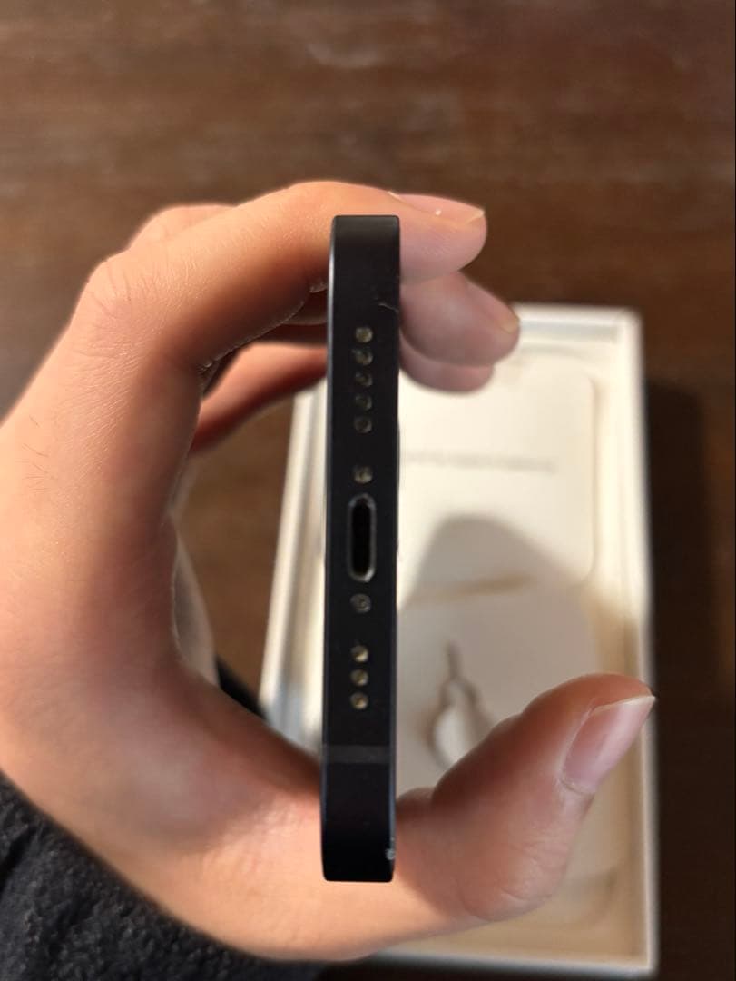 【美品】iPhone 12 ブラック 64GB SIMフリー バッテリー79%