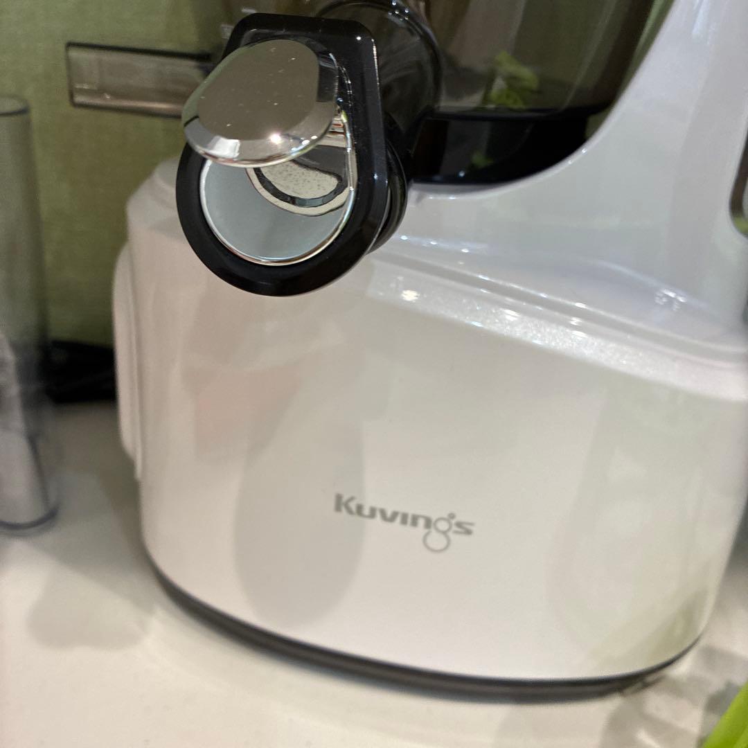 クビンス　Kuvings スロージューサー ホワイト　JSG-30 美品