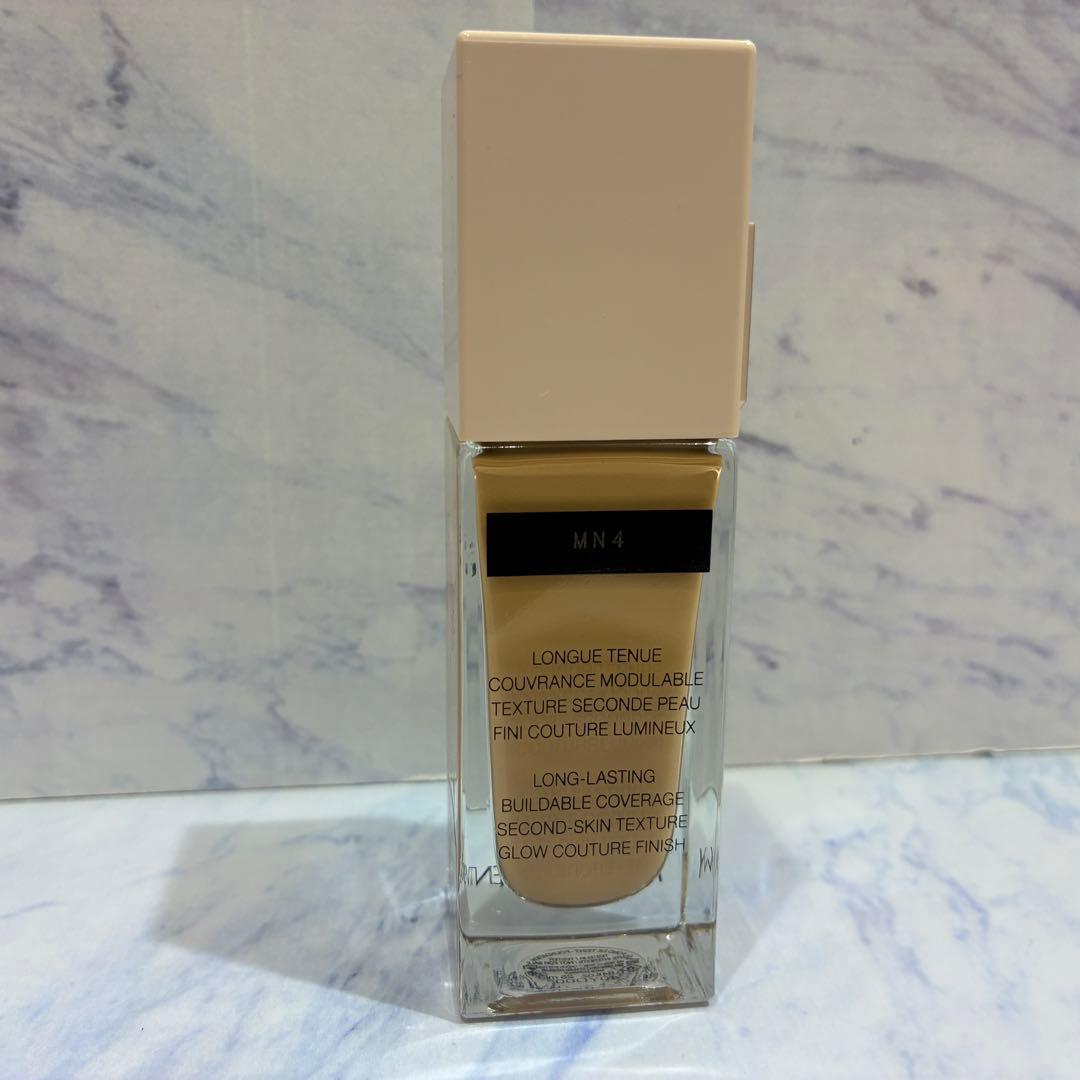 ♡【未使用】YSL　オールアワーズ リキッド グロウ　MN4