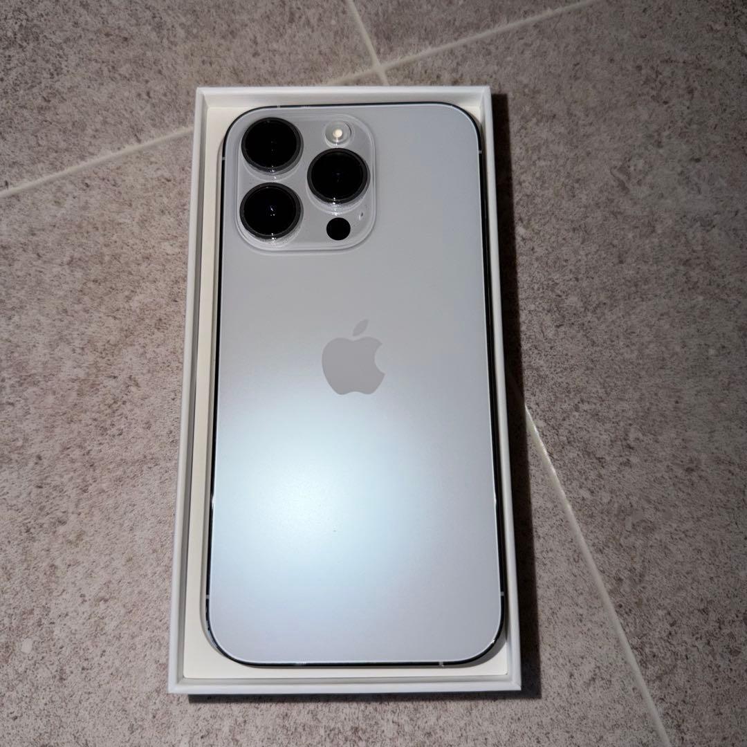 【日曜限定特価】Apple iPhone 14 Pro シルバー 本体