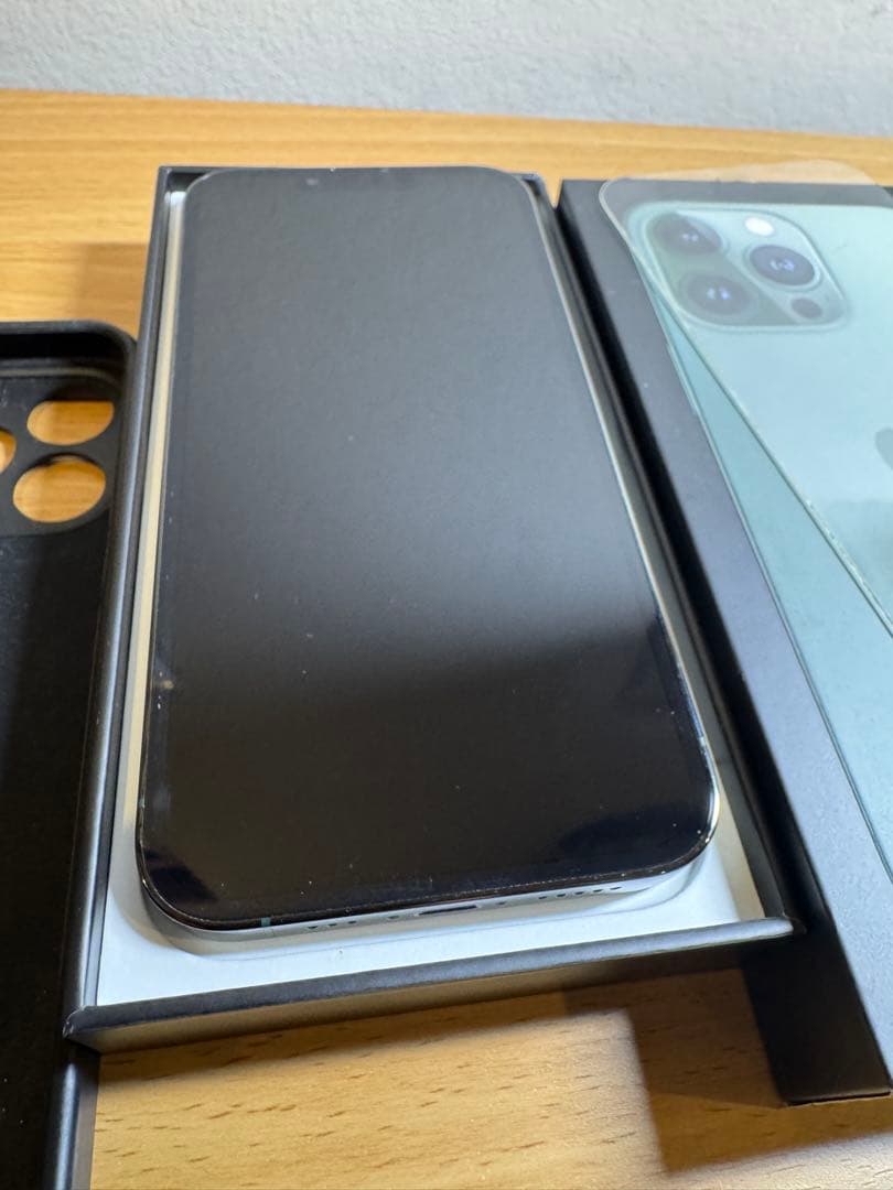 iPhone 13 Pro アルパイングリーン 128 GB SIMフリー