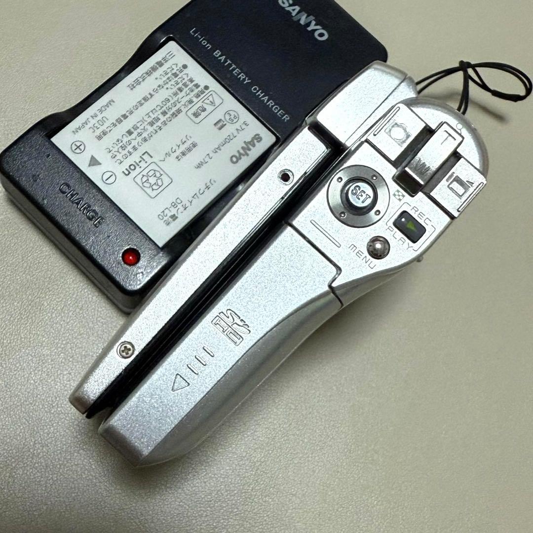 SANYO サンヨー Xacti DMX-CG6型 デジタルムービーカメラ