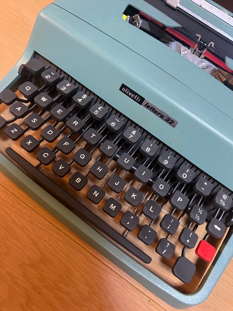 極美品 Olivetti Lettera 32 タイプライター ヴィンテージ