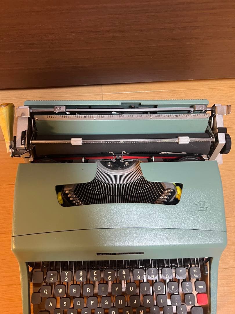 極美品 Olivetti Lettera 32 タイプライター ヴィンテージ