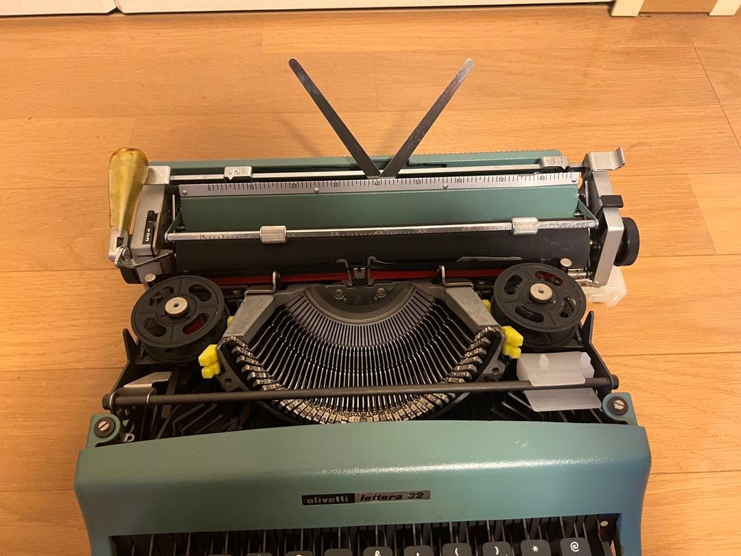 極美品 Olivetti Lettera 32 タイプライター ヴィンテージ