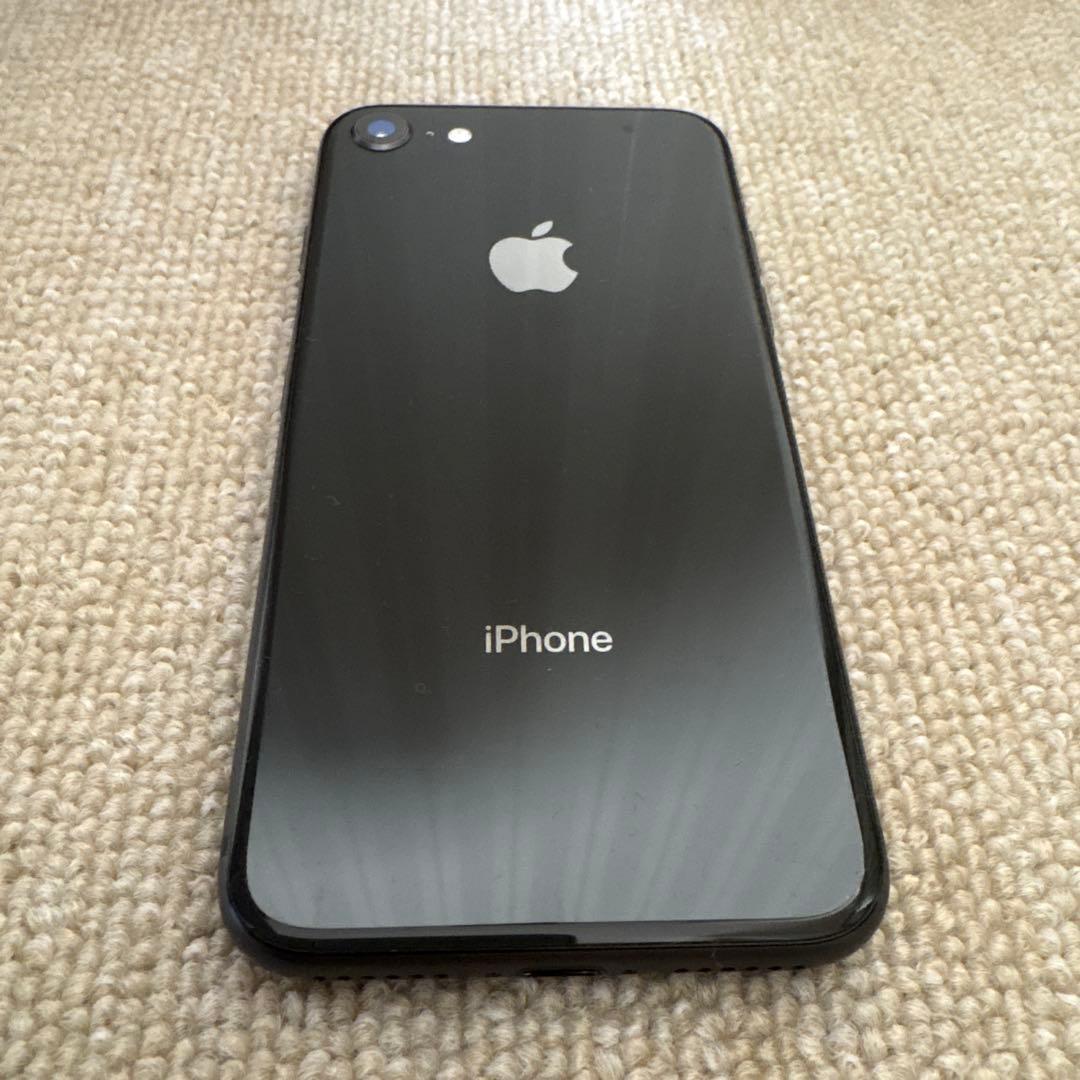 Apple iPhone 8 64GB スペースグレイ