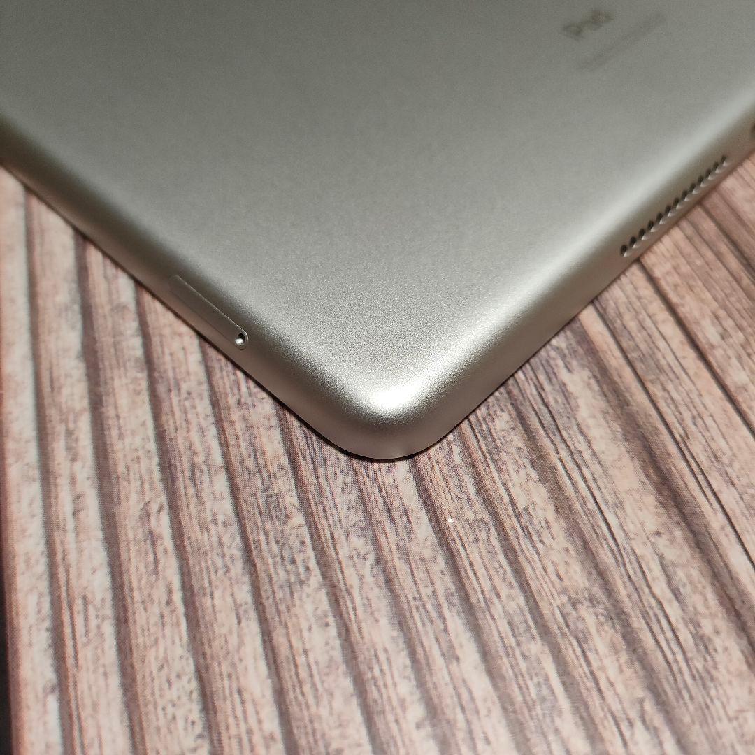 iPad 第7世代 128GB SIMフリー 美品 バッテリー90%