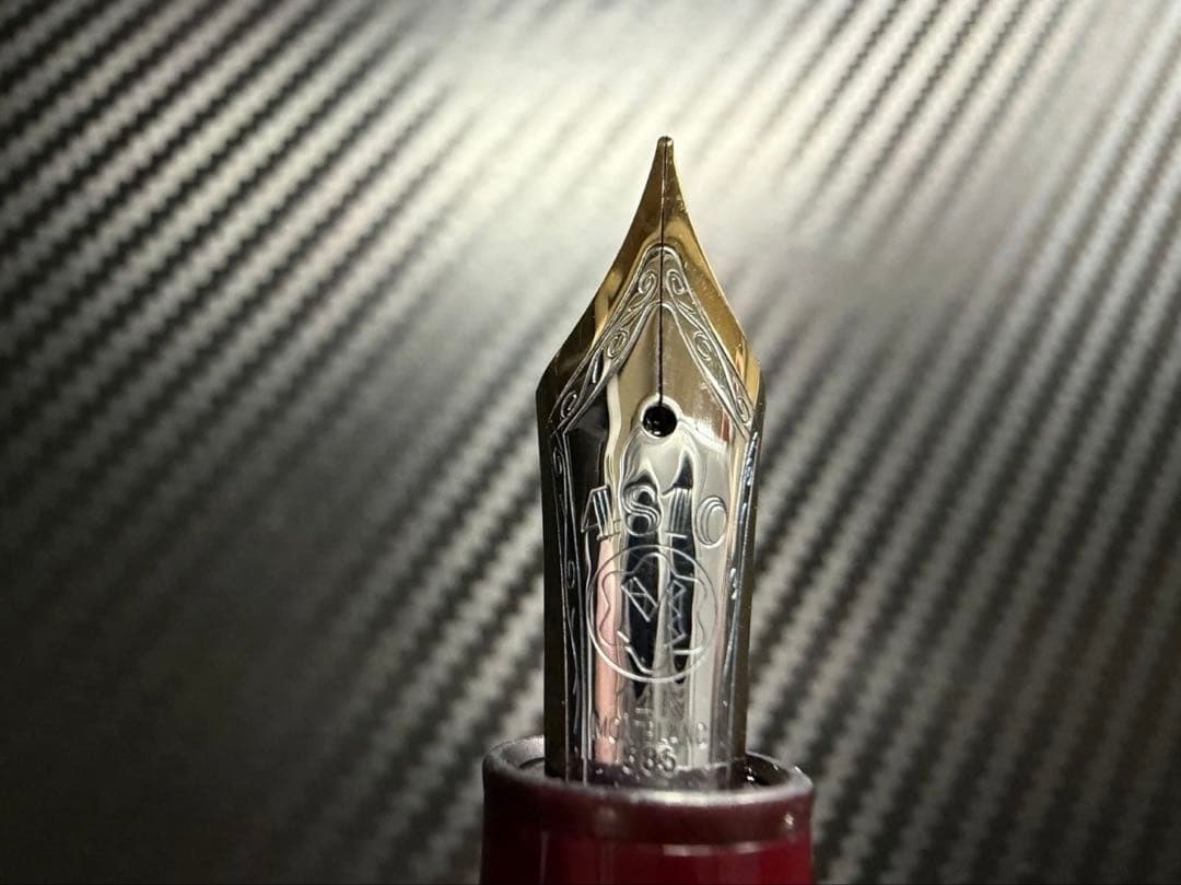 未使用に近い モンブラン 146 万年筆 ボルドー F 細字 エボナイト芯
