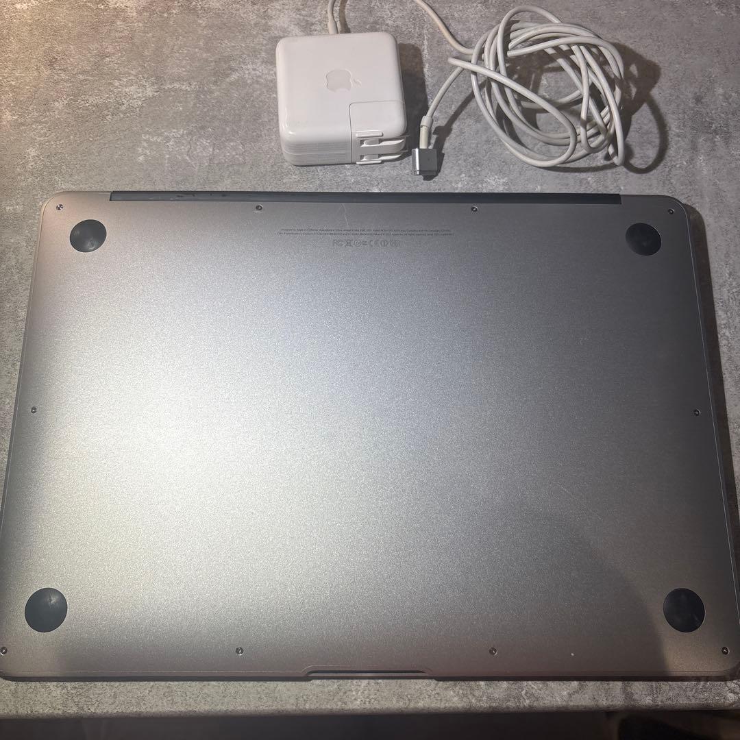 MacBook本体 Apple MacBook 4GB Air 13-inch Mid 2012