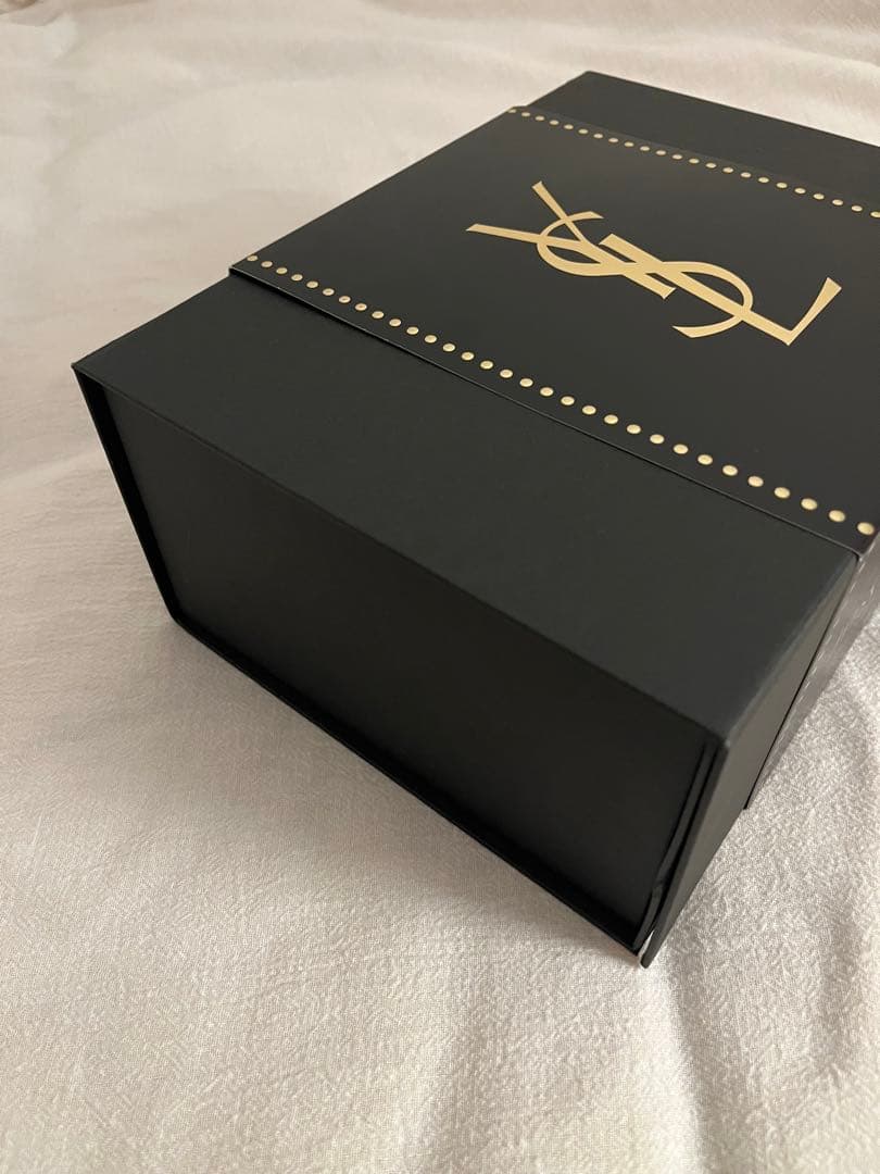 YSL イヴサンローラン　クリスマスコフレ　アイシャドウパレット ギフトBOX