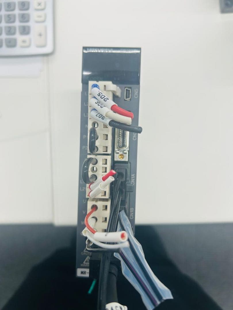 MITSUBISHI AC SERVO MR-J3-10B サーボアンプ