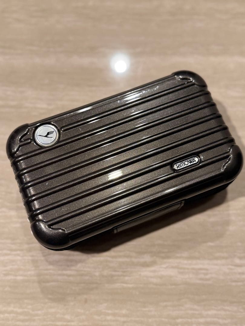 Lufthansa ファーストクラス RIMOWA セミハードケース（ブラック)