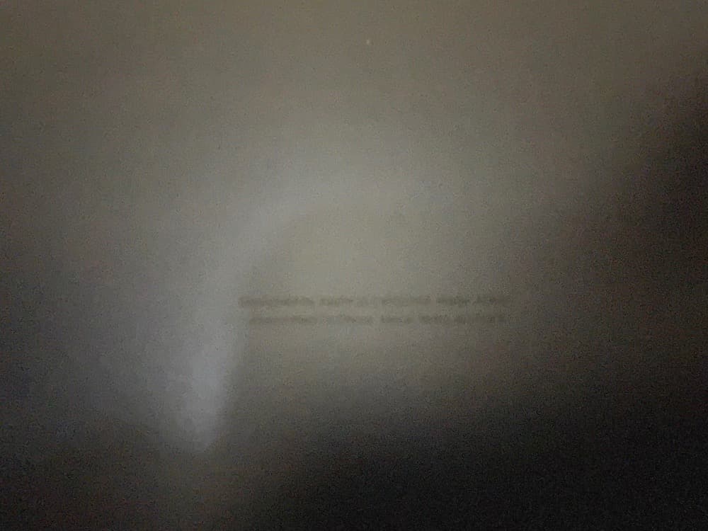Macbook Air M2 8GB/256GB　起動しません