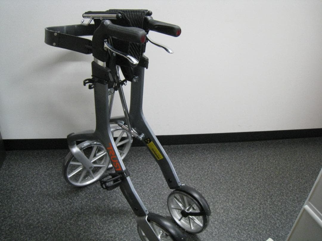 トラストケアウォーカー レッツフライ 竹虎 ②