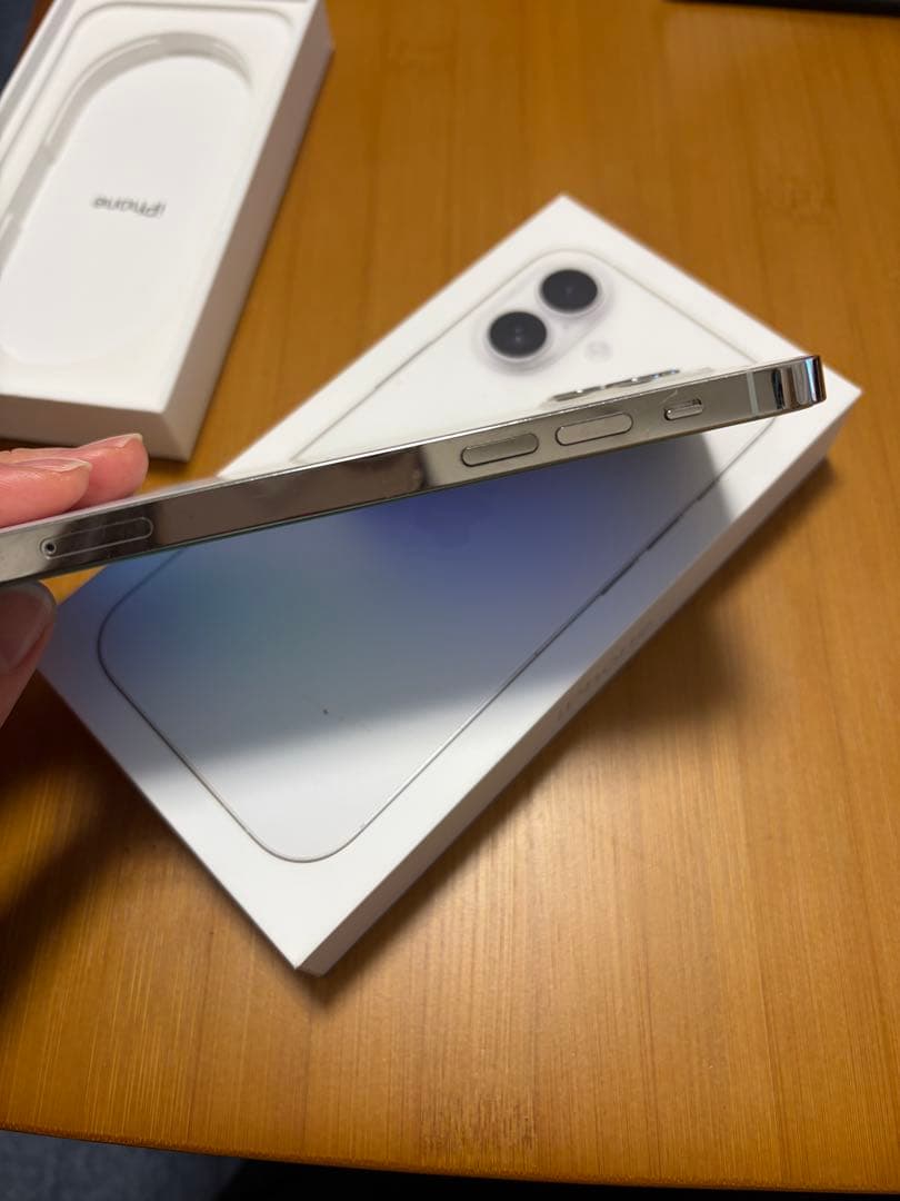 Apple iPhone 12 Pro シルバー SIMフリーバッテリー容量86