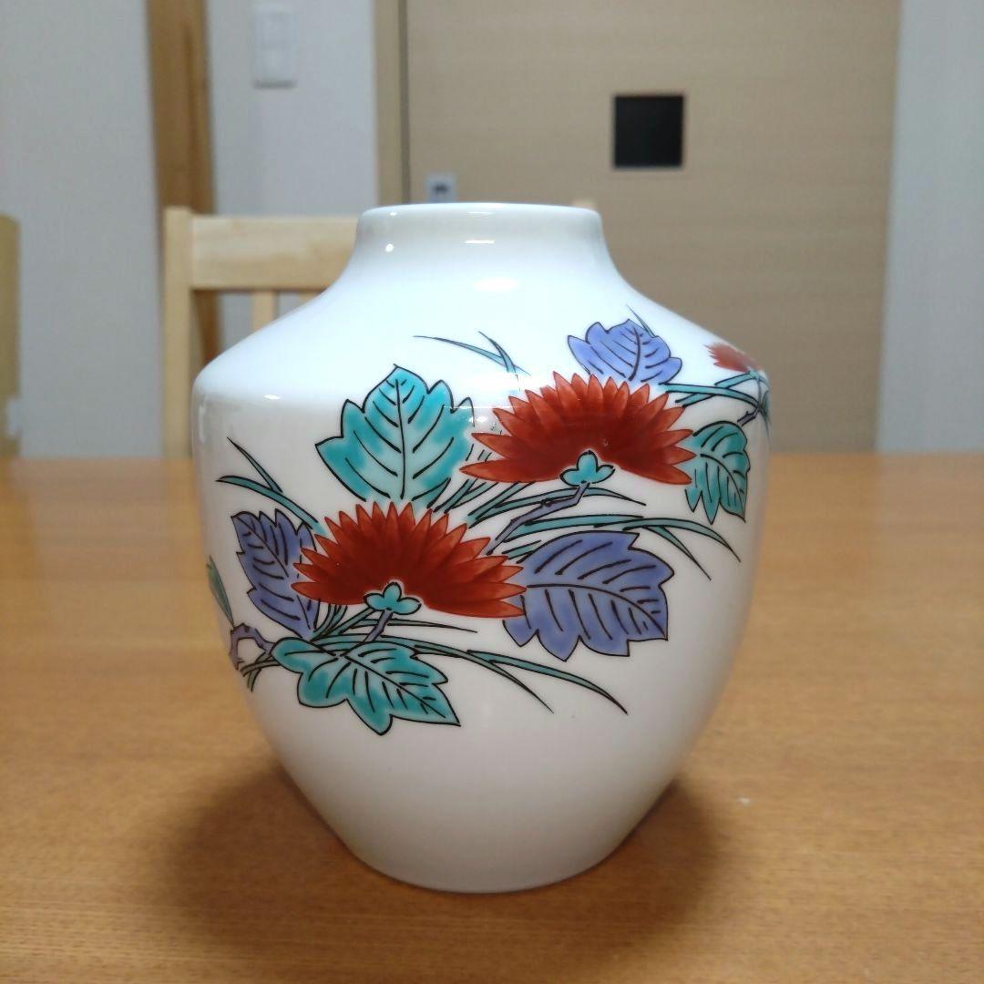 ◆人間国宝◆十三代今泉今右衛門◆錦菊絵花瓶◆有田焼◆色鍋島◆窯元梶謙◆伝統工芸品