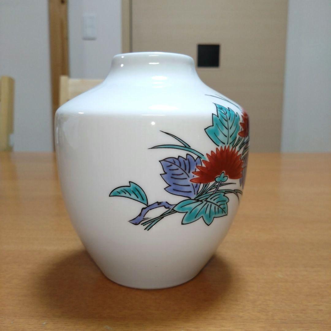 ◆人間国宝◆十三代今泉今右衛門◆錦菊絵花瓶◆有田焼◆色鍋島◆窯元梶謙◆伝統工芸品