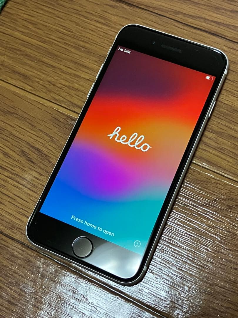 iPhonese 第二世代　64GB ソフトバンク