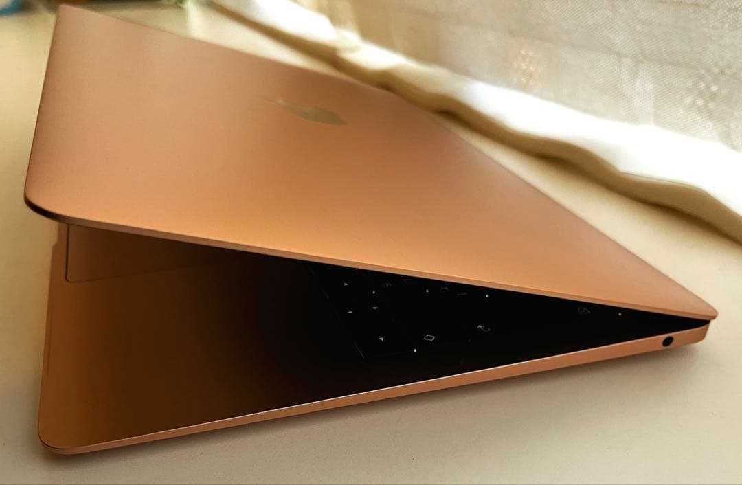 MacBook Air 2019 i5 8GB 256GB 箱付 付属品有 RG
