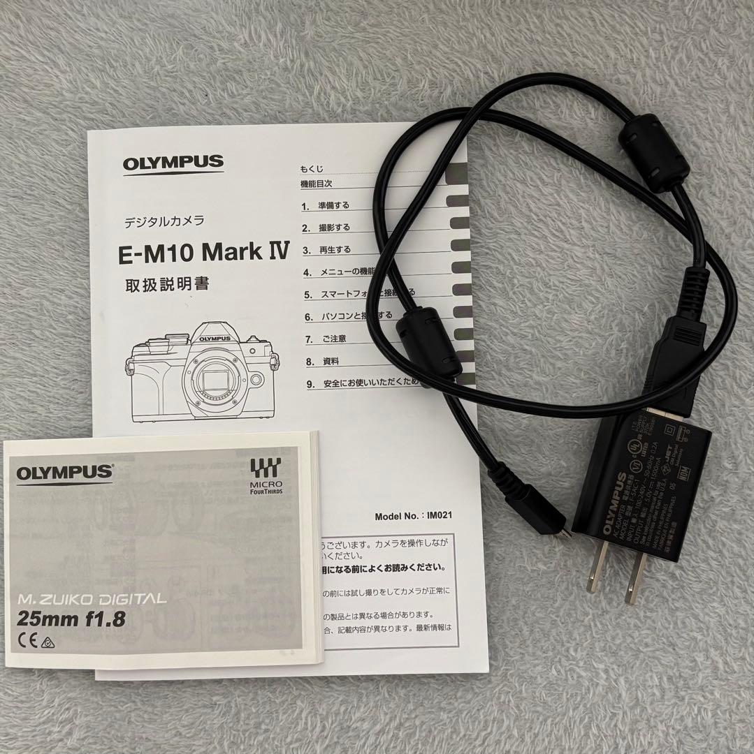 オリンパスOlympus om-d MarkIV 一眼レフ　カメラ ミラーレス
