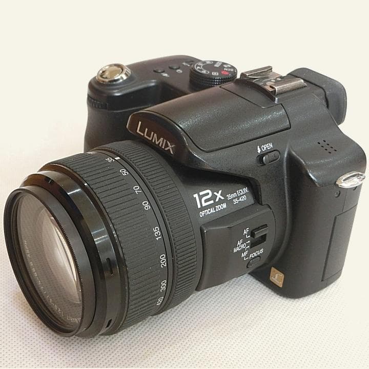 【Panasonic】LUMIX DMC-FZ50【1,010万画素】