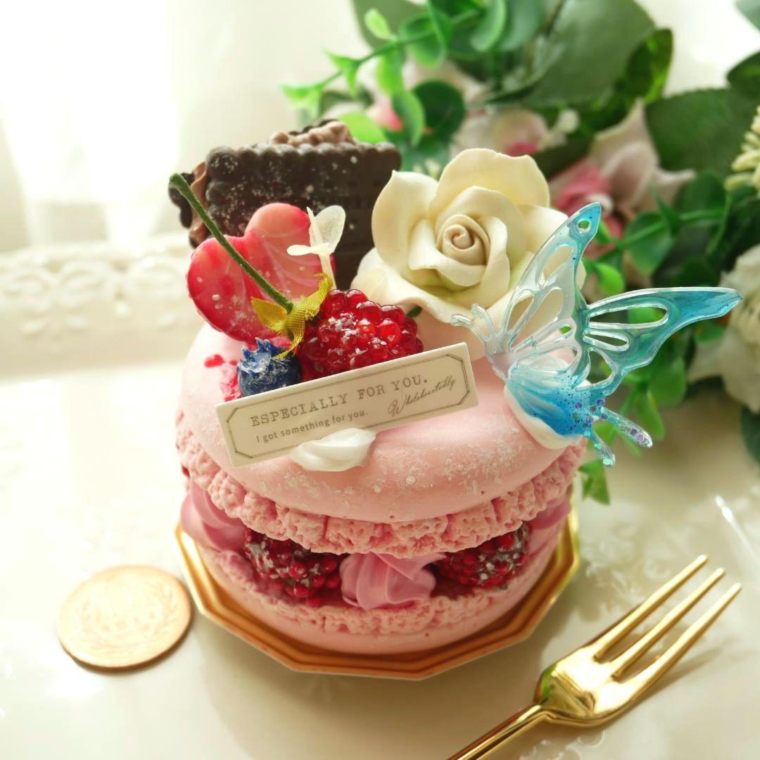 【ひび様】フェイクスイーツ❤︎‬ホワイトローズ＆ベリー❤︎‬マカロン*リスケーキ