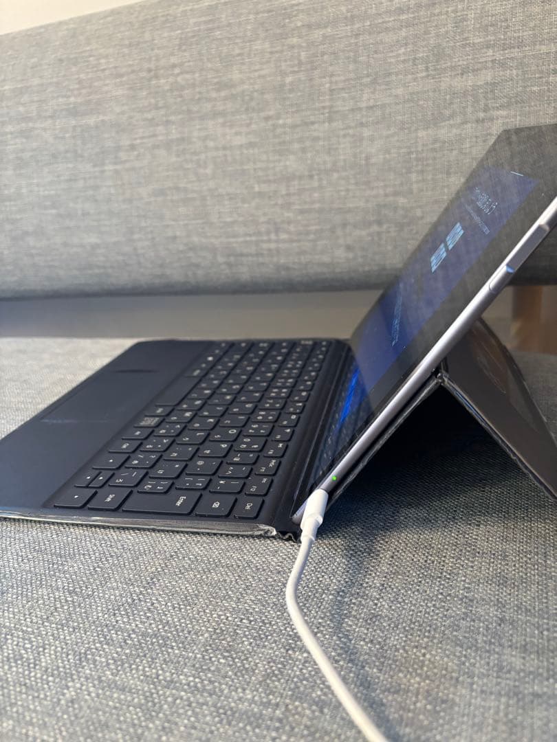 Huawei MateBook E 2017 Core m3動作品 ジャンク扱い