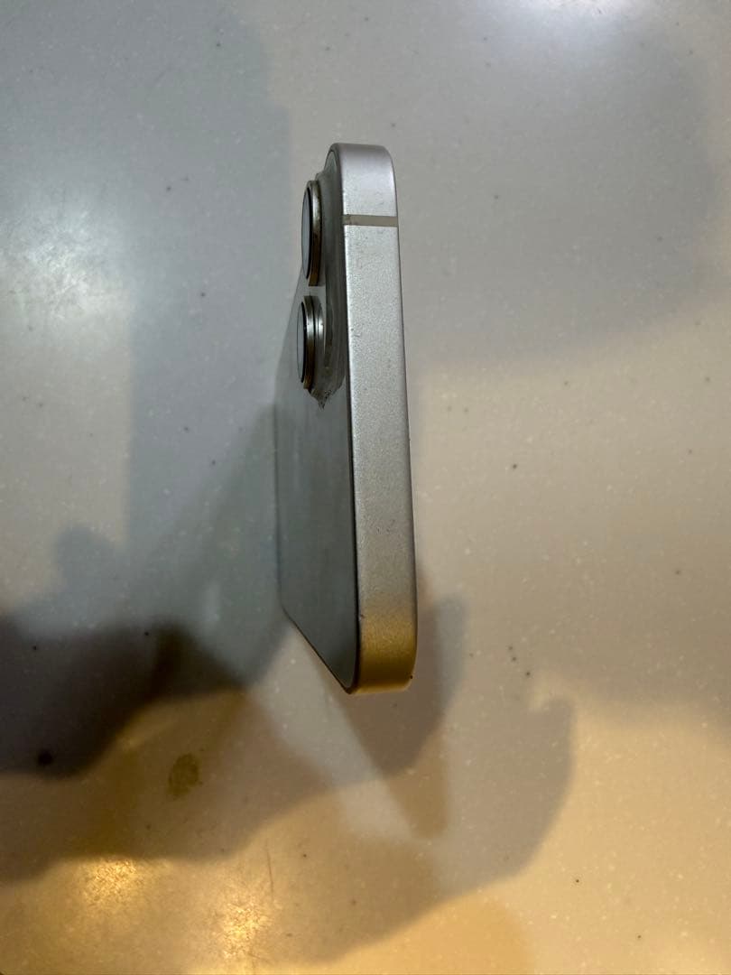 Apple iPhone 14plus スターライト本体