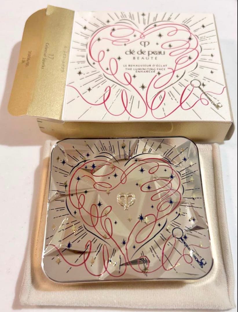 クレド レオスールデクラ LUMINIZING LOVE COLLECTION